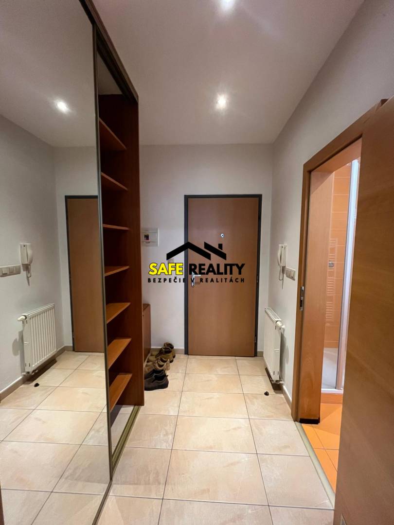 WhatsApp Image 2025-12-06 at 21.45.08 (3).jpeg