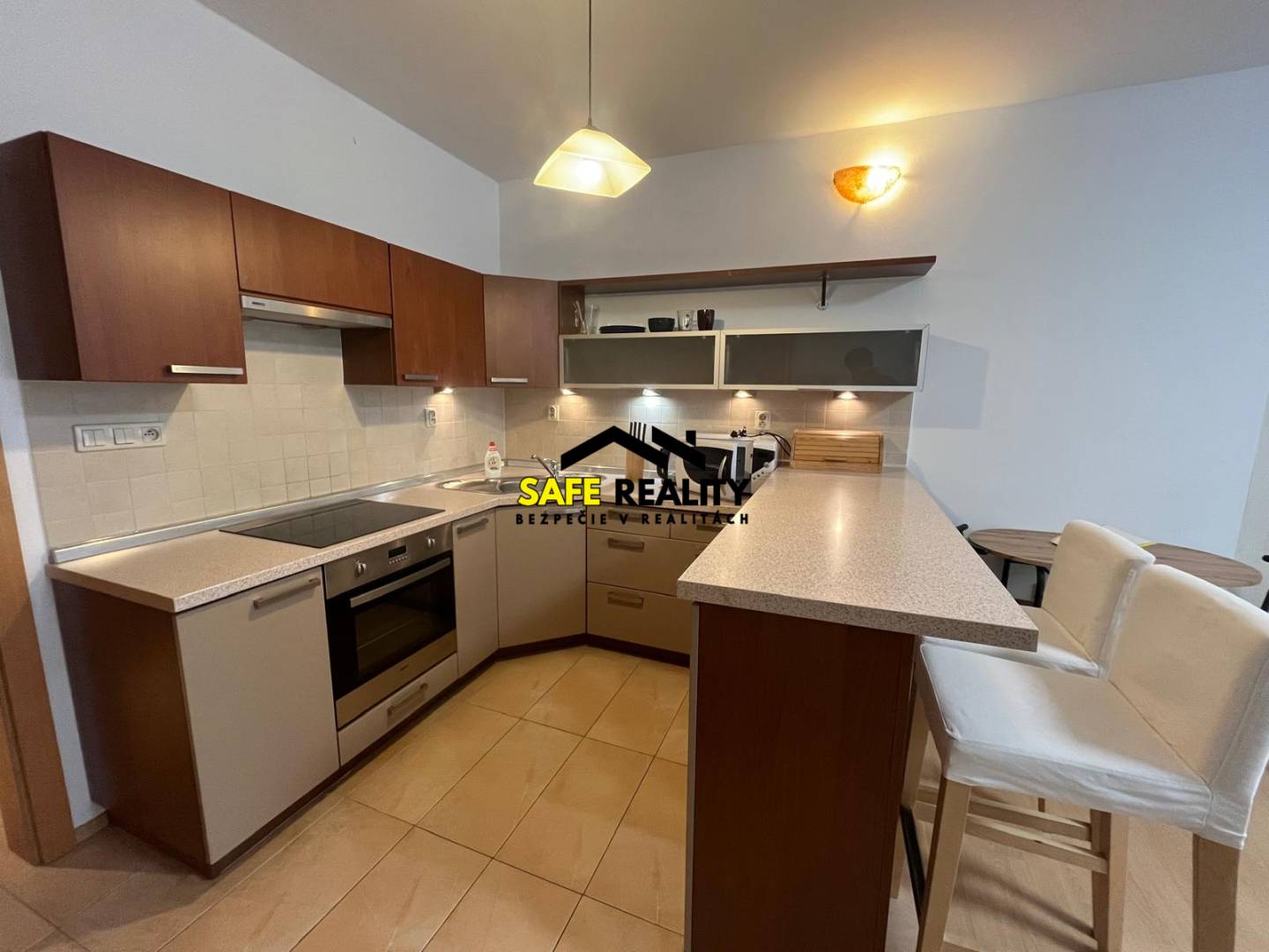 WhatsApp Image 2025-12-06 at 21.45.08 (2).jpeg