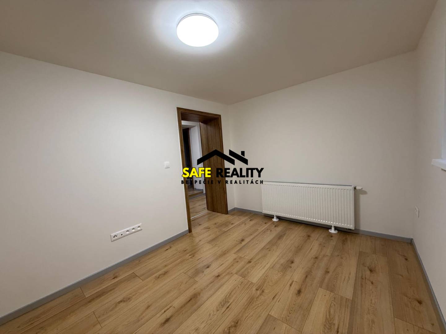 WhatsApp Image 2025-12-08 at 20.20.16 (7).jpeg