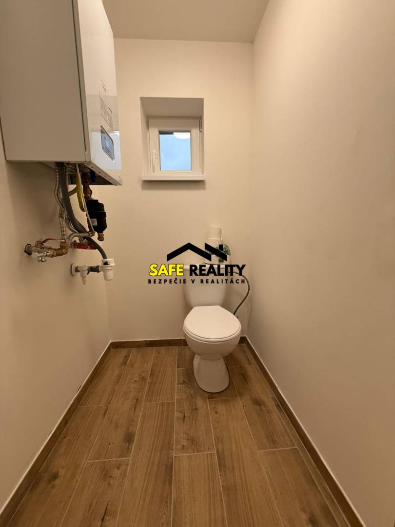 WhatsApp Image 2025-12-08 at 20.20.16 (4).jpeg