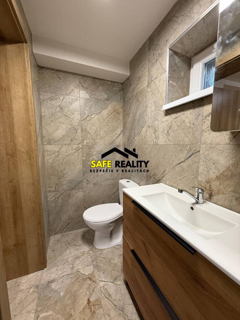 WhatsApp Image 2025-12-08 at 20.20.16 (2).jpeg